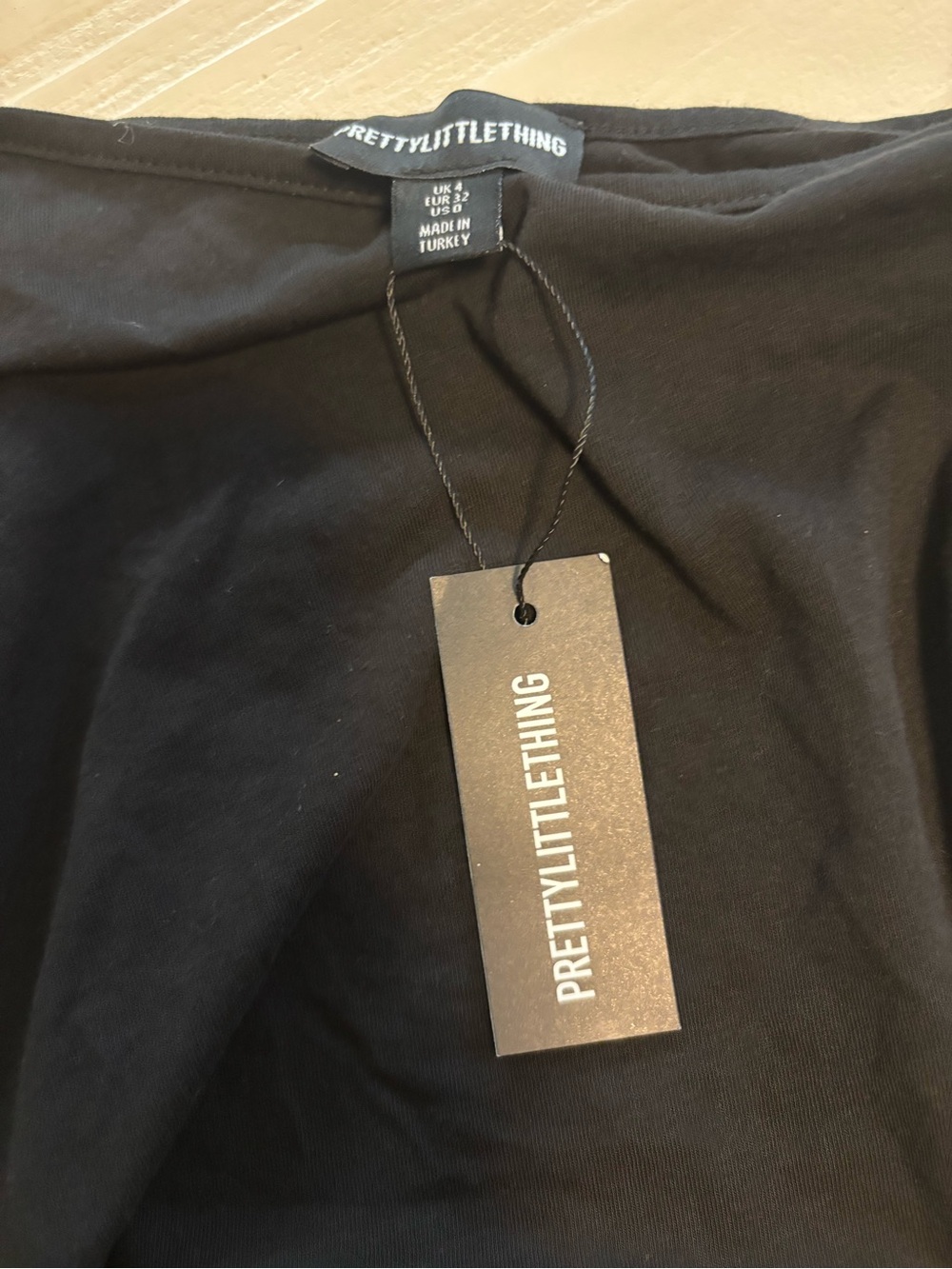 PrettyLittleThing Black Ruched Tank Top - Picture 2 of 2